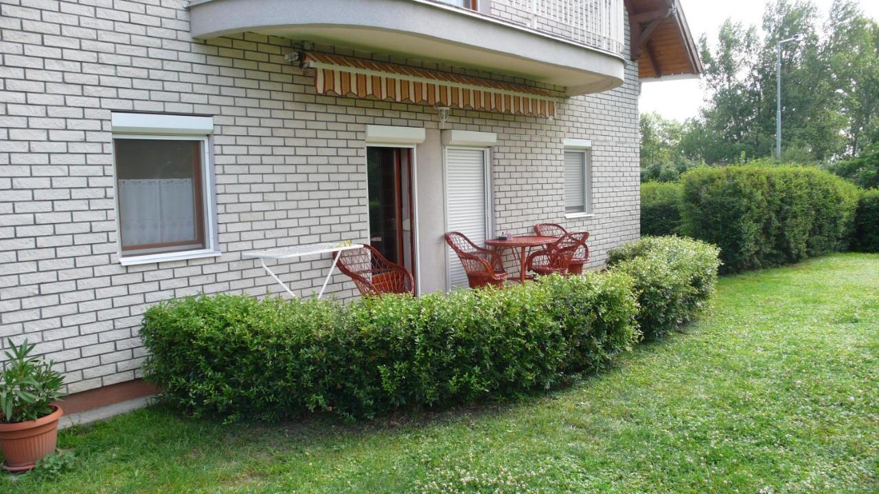 Nyarido Apartman Apartment Alsoors Exterior photo